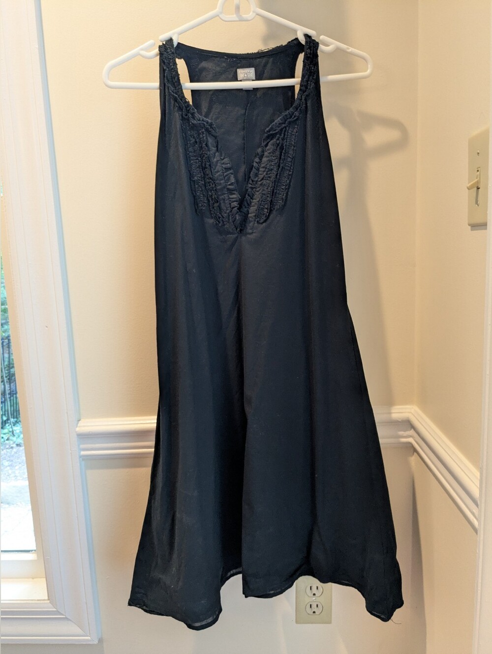 Converse XS Black Sleeveless V-Neck Ruffle Trim Cotton Dress